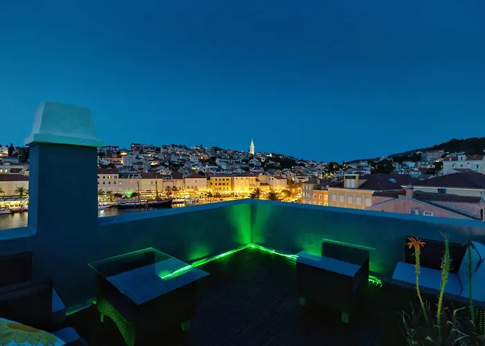 Sea Breeze - Center - Rooftop Terrace *
